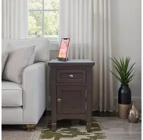 Brentwood Arbor Oak End Table with USB Charging