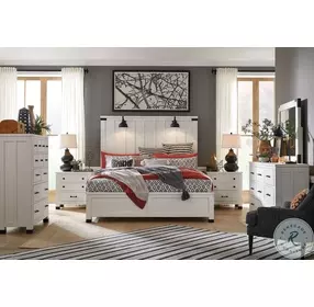 Harper Springs Silo White California King Panel Bed