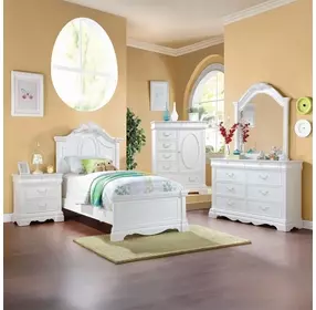 Estrella White 8 Drawer Dresser