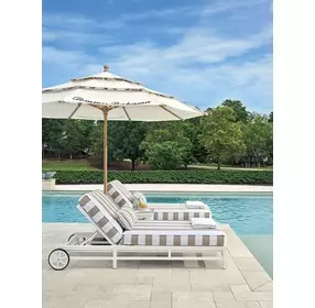 Island Classic White and Brown Outdoor 33" Chaise