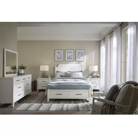 Pure Maple Cottage White Queen Poster Storage Bed
