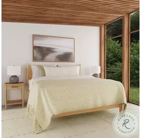 Lennon Light Brown King Panel Bed