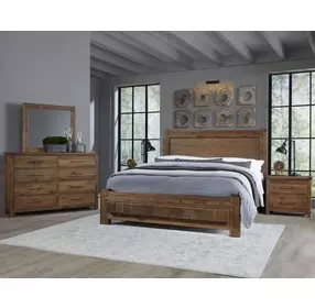 Dovetail Natural Queen Poster Bed with California King Footboard
