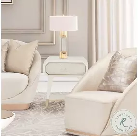 La Rachelle Medium Champagne 1 Drawer Nightstand