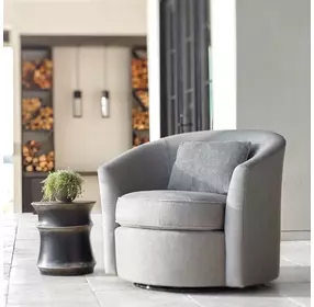 Maya Black And Silver Highlights Outdoor Round Accent Table