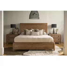 Griffith Park Sienna King Panel Bed