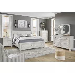 Robbinsdale Antique White 7 Drawer Dresser and Arched Mirror