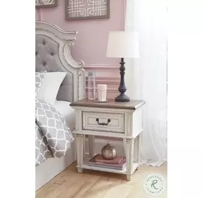 Realyn Chipped White 1 Drawer Nightstand