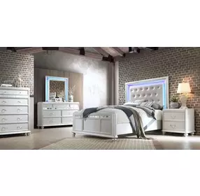 B00764 White Upholstered Panel Bedroom Set