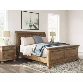 Vandenmore Medium Brown California King Sleigh Panel Bed
