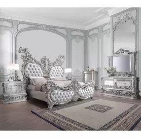 Valkyrie Antique Platinum 4 Door Dresser