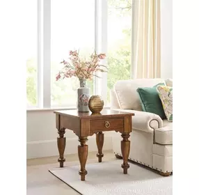 Kitridge Heritage Maple Square End Table with 1 Drawer