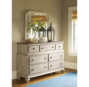 Homestead Pine Cornsilk 7 Drawer Wellington Dresser with Rectangular Mirror