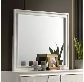 Holsted White Rectangular Dresser Mirror