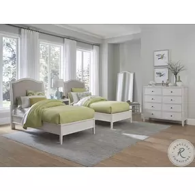 Charlotte White Tall Chesser