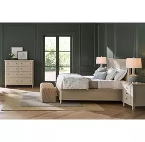 Oakmere Taupe Queen Panel Bed