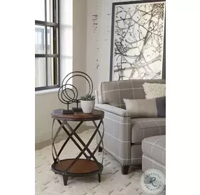 Pinebrook Distressed Natural Pine Round Accent Table