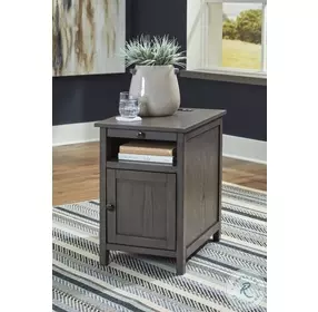 Treytown Gray Chairside Table
