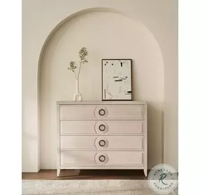 Avaline White Oak Lizmore Chest
