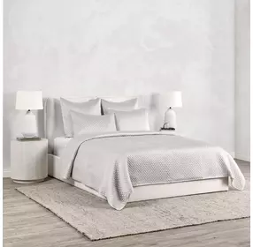Diamond Silver King Quilt