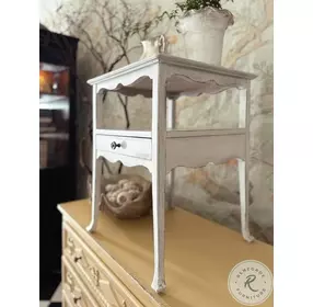 Charleston Magnolia White 1 Drawer Accent Table
