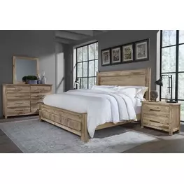 Dovetail Sun Bleached White Poster Bedroom Set with Footboard