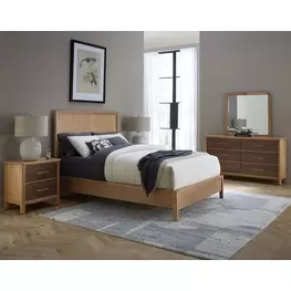 Nordhaven Clear Maple Panel Bedroom Set