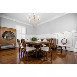 Manhattan Valley Vintage Chestnut Extendable Rectangular Dining Room Set