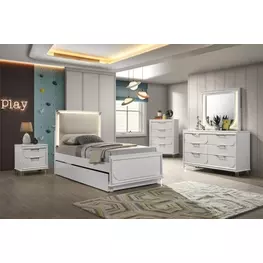 Lareina Pearl White Youth Panel Bedroom Set with Trundle