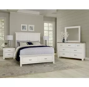 Maple Road Soft White Mansion Storage Panel Bedroom Set