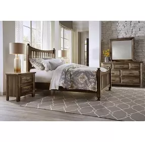 Maple Road Maple Syrup Scalloped Storage Panel Bedroom Set