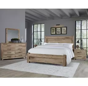 Dovetail Sun Bleached White Poster Bedroom Set