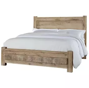 Dovetail Sun Bleached White King Poster Bed with California King Footboard