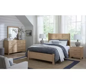 Tide And Timber Clear Oak Fretwork Panel Bedroom Set