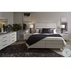 B7008 Pearl And Quintus White And Silver Fog Panel Bedroom Set