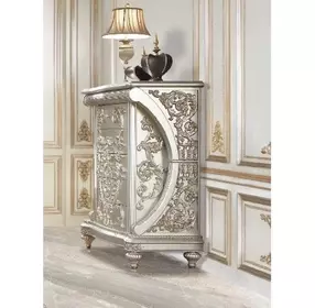 Sandoval Champagne 5 Drawer Chest