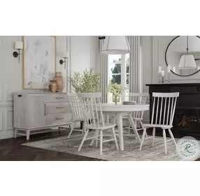 Bayside White Extendable Round Dining Room Set