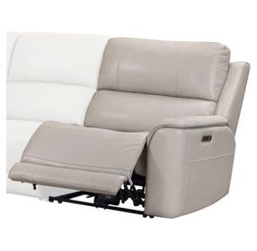 Easton Steamboat Quartz Leather Zero Gravity Power RAF Recliner with USB Charging
