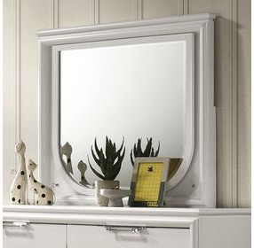 Lareina Pearl White Rectangular Dresser Mirror with LED Light