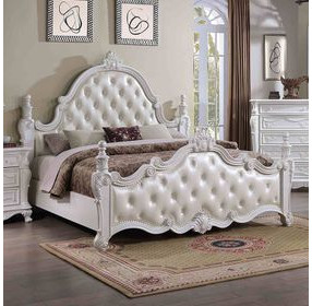 Cremona Panel Bed with Nailhead Trim