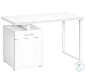 7760 White Computer Desk