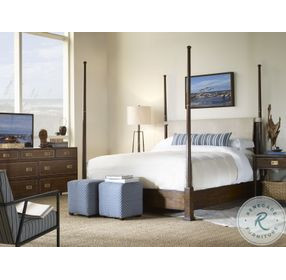 Southport Lightly Distressed Medium Brown Poster Bedroom Set