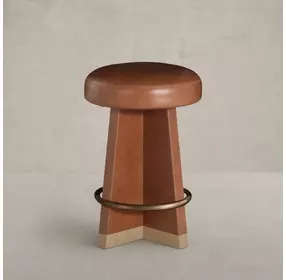 Plateau Gramado Avelino Saddle Leather Upholstered Swivel Counter Height Stool
