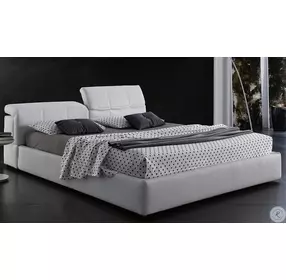 D718 Tower King Platform Storage Bed