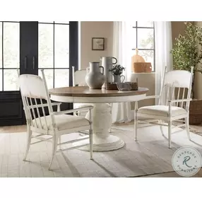 Newport Honey And Daisy Round Extendable Dining Room Set