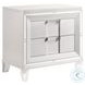 Charlotte White Upholstered Platform Bedroom Set With Storage Footboard