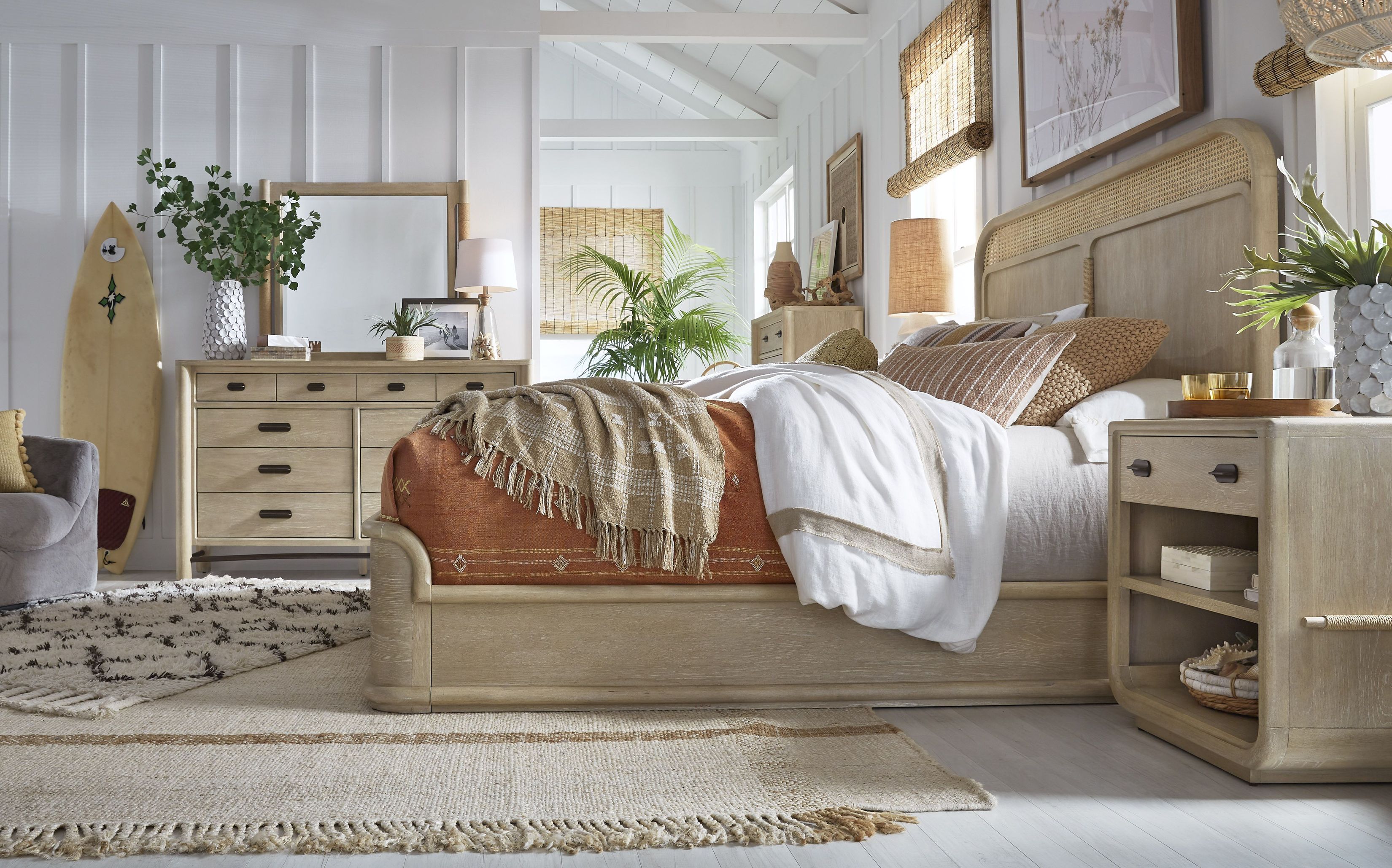 Sunset Cove Sanibel Brown Queen Panel Bed From Magnussen Home