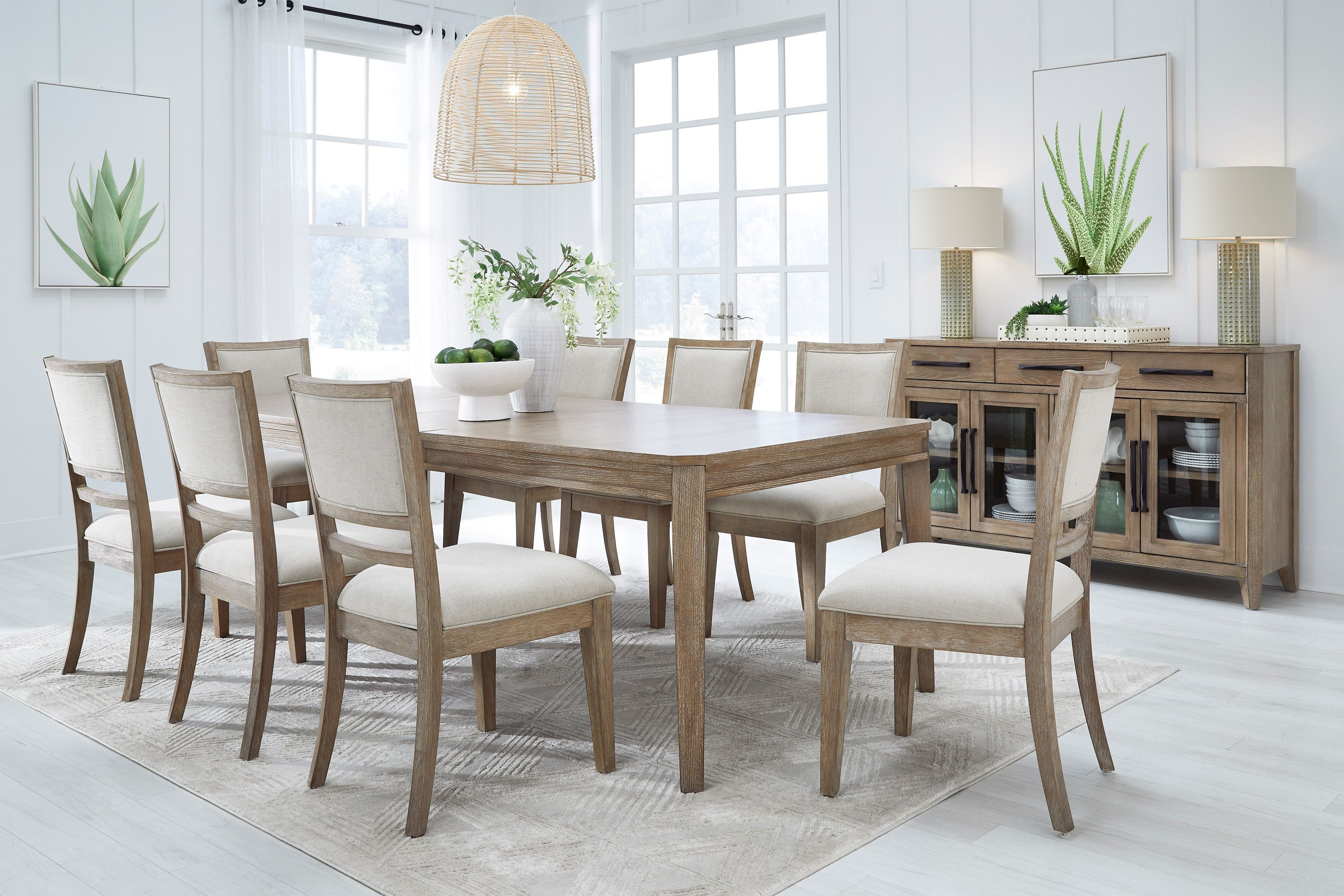 Highridge Medium Brown Extendable Rectangular Dining Room Set