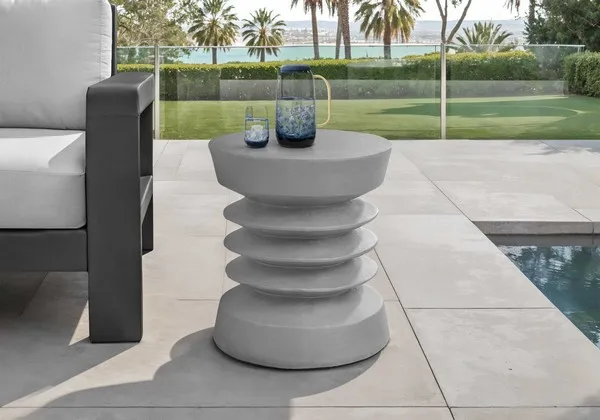 415 Accent Table